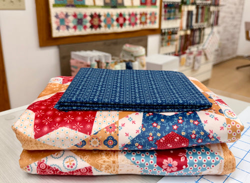 EXCLUSIVE - Double Lush Velvet Blanket Kit - Americana by Lori Holt