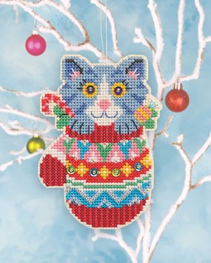 Mitten Kitten Ornament Kit by Satsuma Street