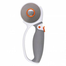 Load image into Gallery viewer, Fiskars Rotary Cutter - 60MM Titamium