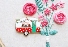 Load image into Gallery viewer, Needle Minder - Christmas Camper by Flamingo Toes