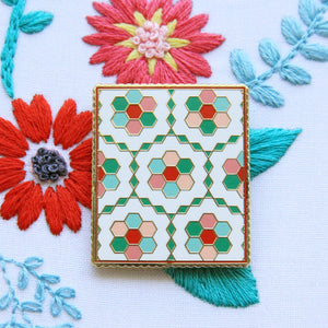 Needle Minder - Vintage Flower Garden Quilt by Flamingo Toes